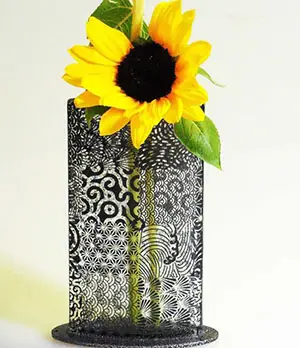 Bud Vase - Image 4