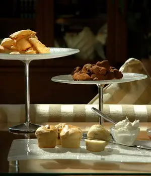 Cake Stand - Image 4