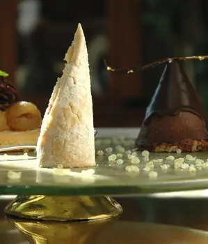 Cake Stand - Image 4