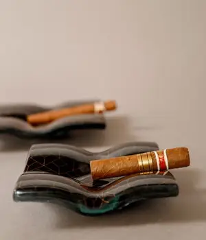 Ashtray - Image 5