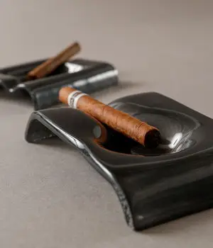 Ashtray - Image 4
