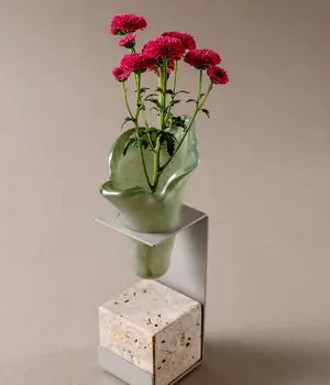 Bud Vase - Image 4