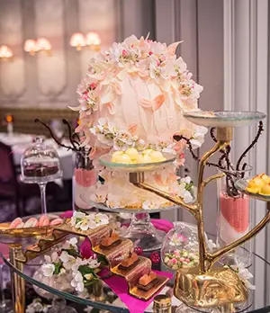 Petit Fours Stand - Image 5